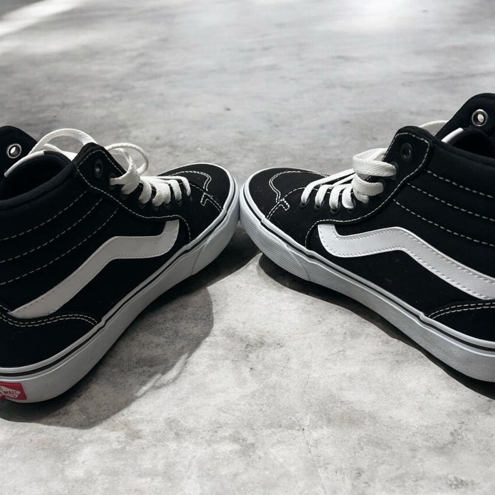 Vans Black and White High-Top Sneakers - Picture 3 of 10
